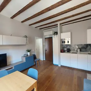 https://perfect-place-in-porta-venezia-ii.italymilanhotels.net